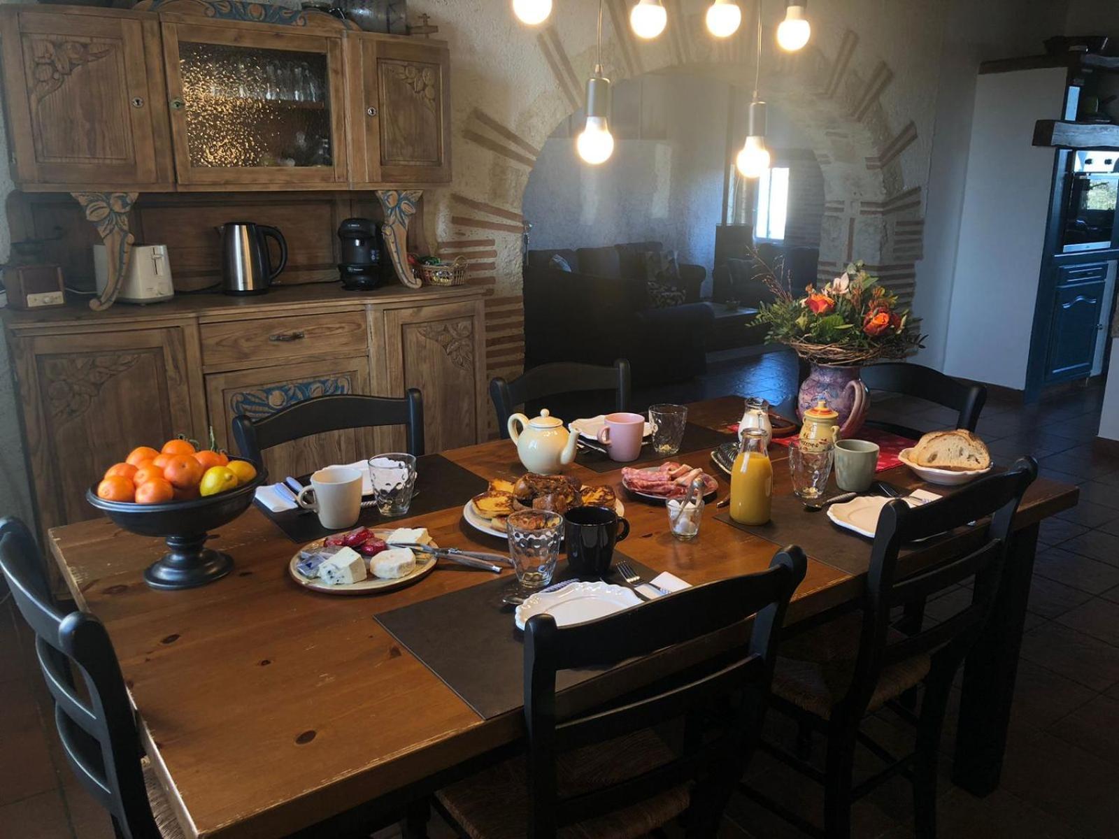 La Fezendes Bed & Breakfast Miradoux Exterior photo